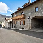 Caratteristico E Accogliente