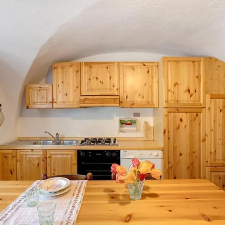 Caratteristico E Accogliente Apartman Pila