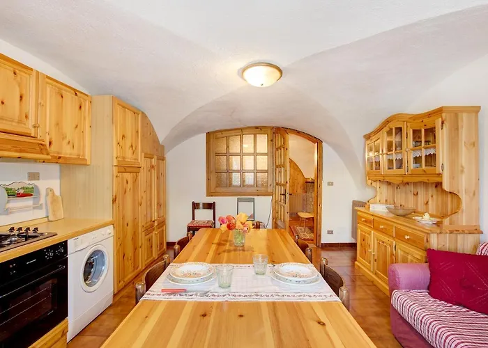 Caratteristico E Accogliente Daire